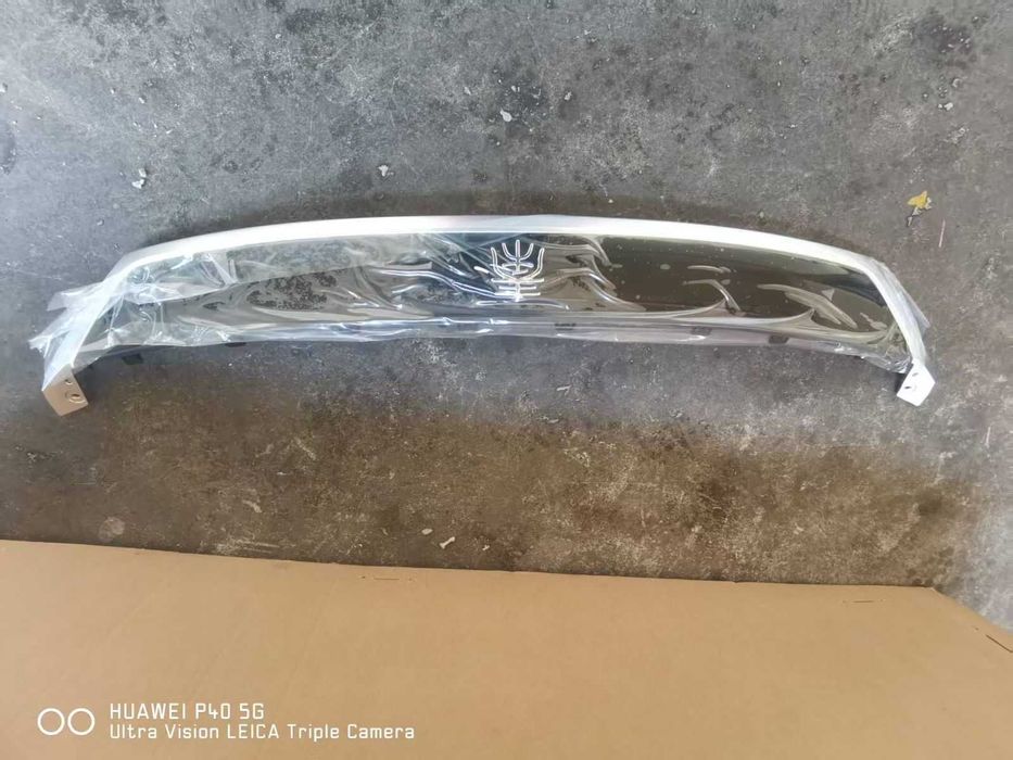 BYD QIN L рещетка