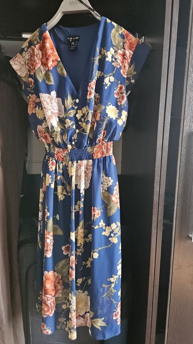 Тренч, платья женские