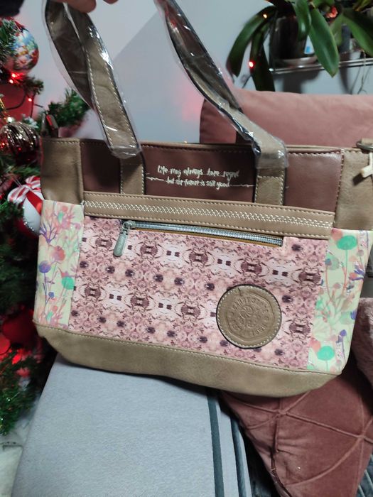 Кожени дамски чанти