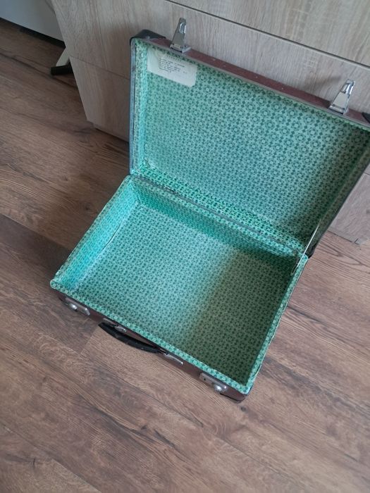 Ретро куфар 2бр 20€