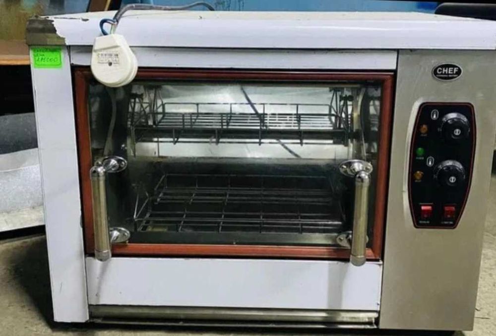 Грилб печь. Почти новая. Пльзавалась только 2 раза. Цена 180 000