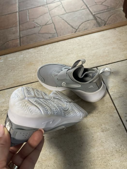 Маратонки Nike запазени