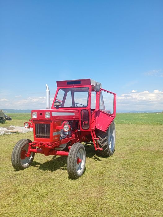 Vând tractor U 650