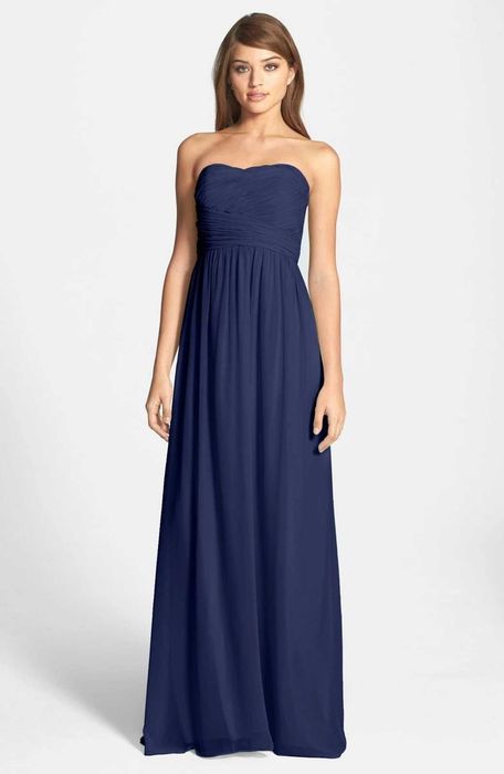 Нова дамска рокля размер XS - S