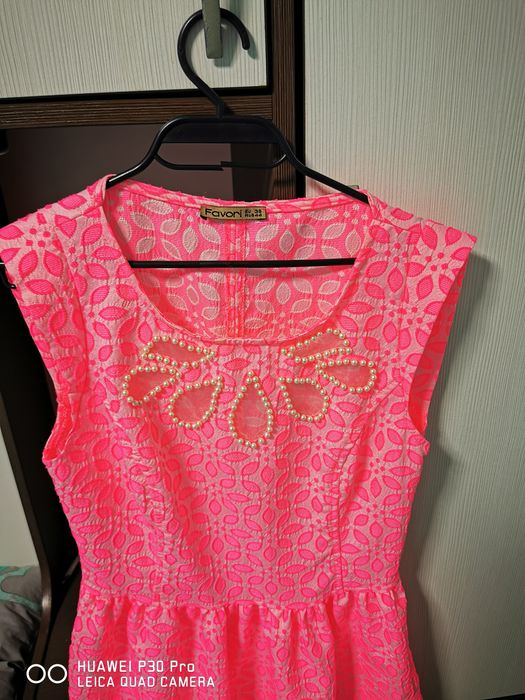 Rochii mărimea 38-40(M-L) ca noi