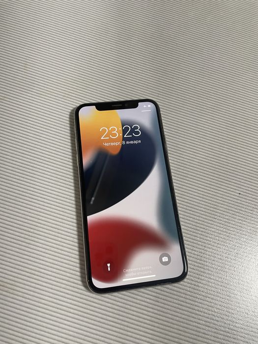 Айфон 10 белый в идеале