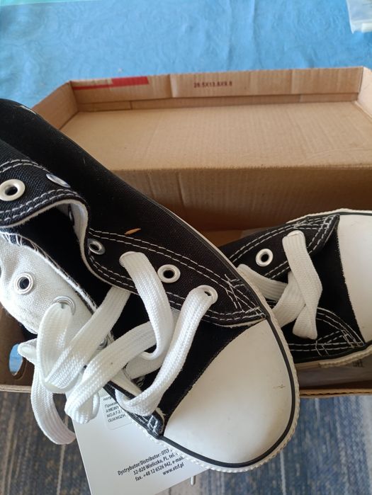 Черни кецове нови