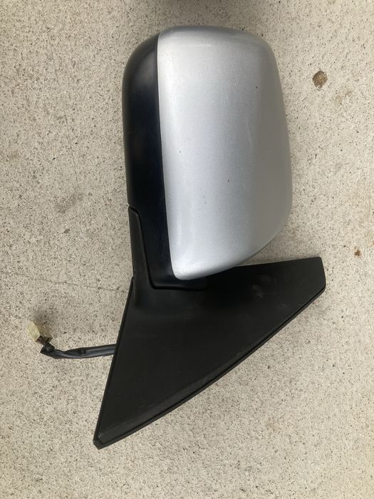 Огледало/огледала ляво и дясно за тойота рав4/toyota rav4 00-05г