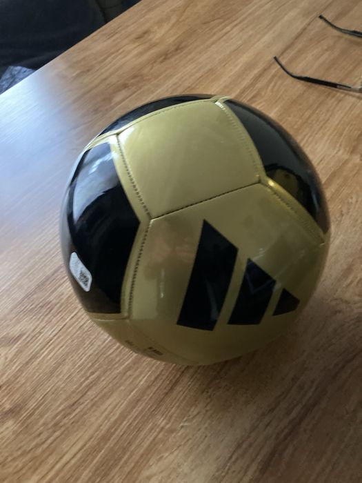 Оригинална футболна топка Adidas