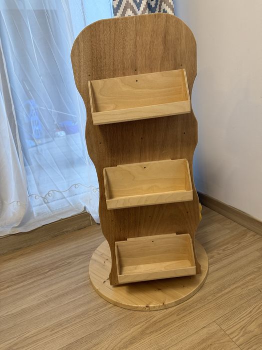 Biblioteca rotativa montessori