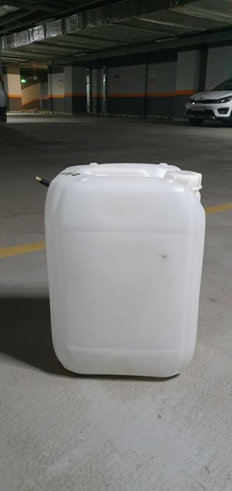 Канистры бу 20 литровые