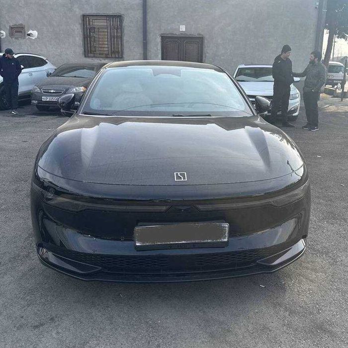 Zeekr 007 naqt va halol nasiyaga