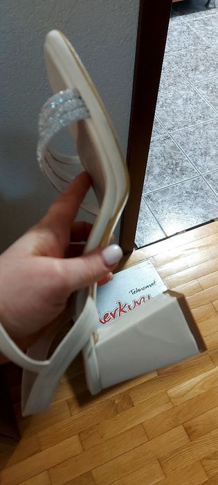 Дамски официални обувки