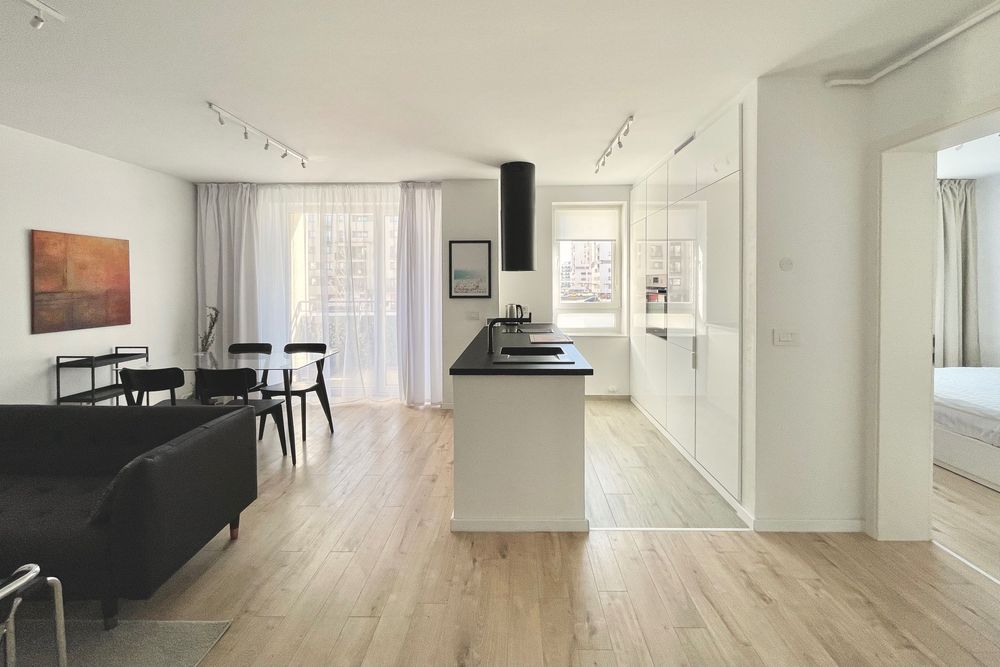 Apartament cu 2 camere (open-plan) situat în Ansamblul Coresi Avantgarden