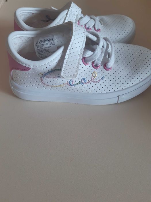 Обувки за момиче 23, 24 и 25 размер