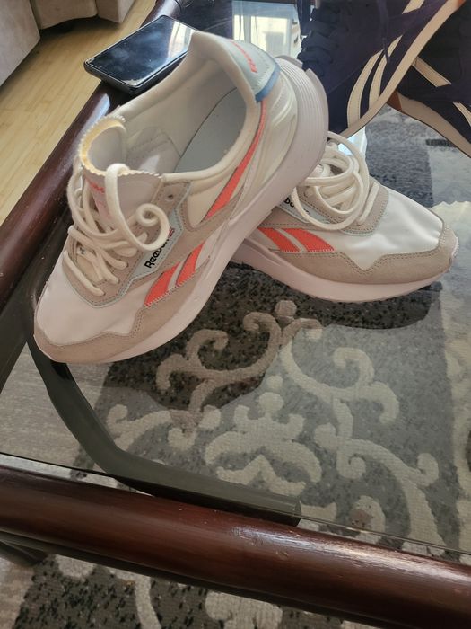 Adidasi Reebok dama noi