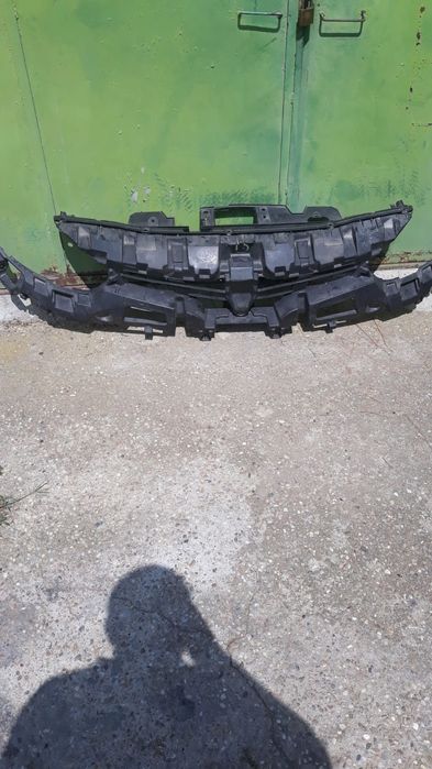 Armatura bara fata Renault Fluence face lift.