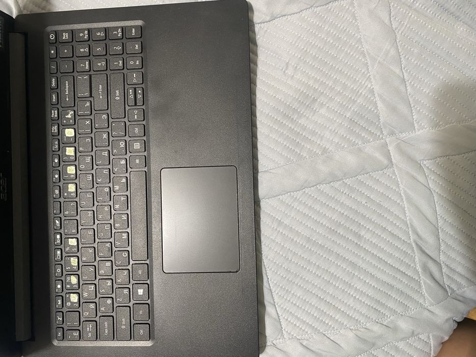 Компютер acer.