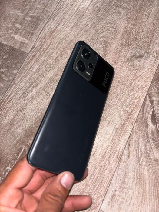 Царапины нету телефон хорошим состояние