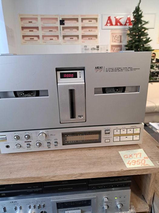 Magnetofon AKAI GX 77 TOP
