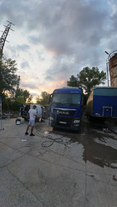 Детайлно почистване/полиране на автомобили до вашия адрес!Работиме в цялата страна!