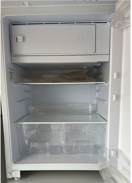 Продам маленький холодильник