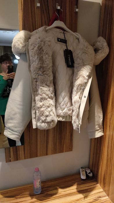 Дамско яке чисто ново