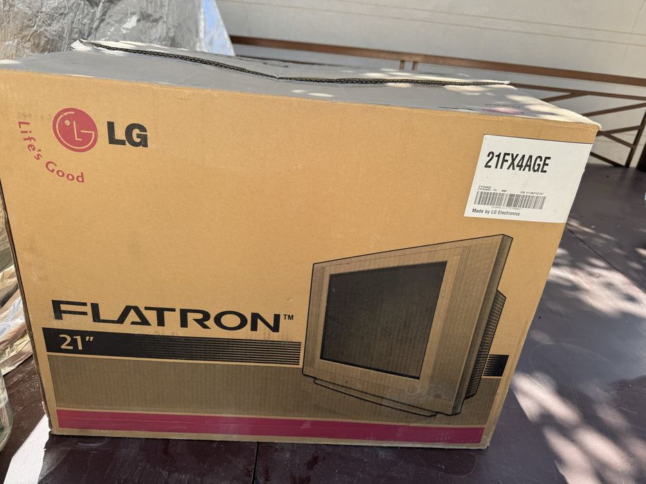 Новый телевизор LG FLATRON 21’