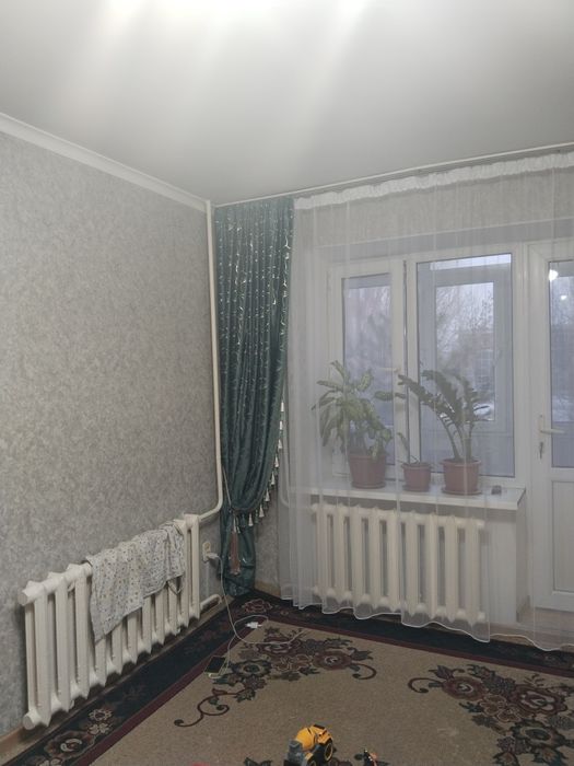 Продам квартиру 4 комнатную