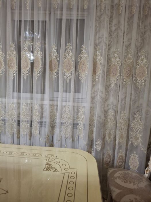 Шторы тюль в хорошем состоянии