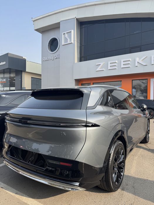 Zeekr 7x 2025yilgi yangi moshina