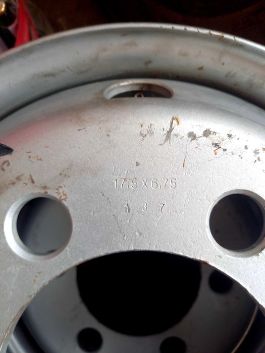 Диск колеса  автомобильный