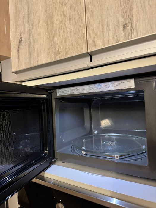 Cuptor microunde LG smart inverter