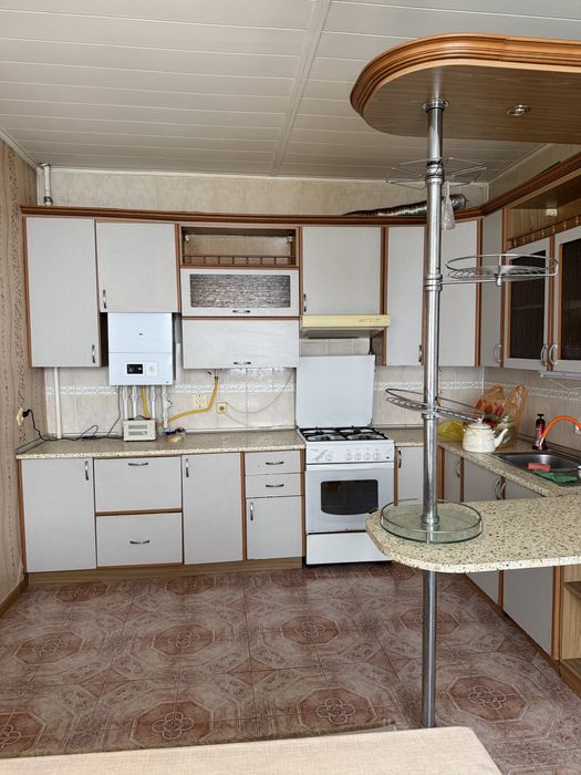 Кухонный гарнитур угловой