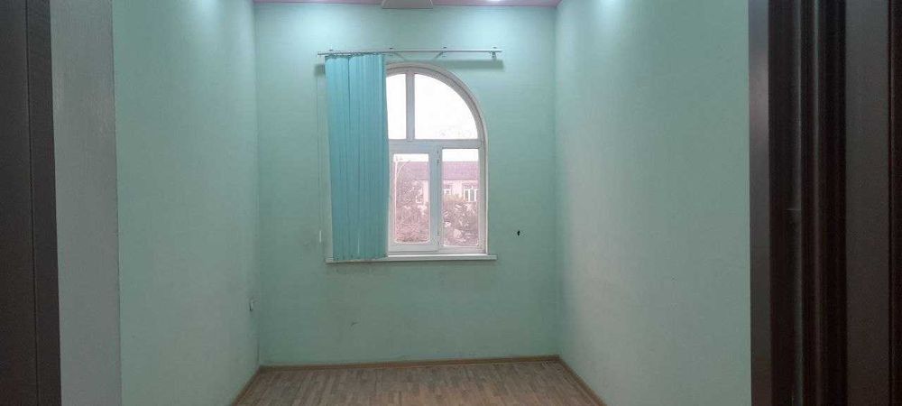 Квартира сотилади 4 хона Янги бозорда