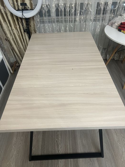 Срочно продам столы