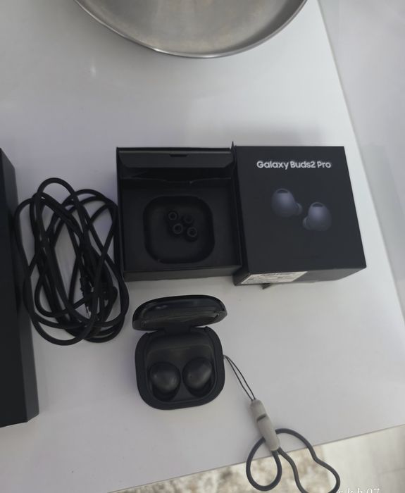 Samsung galaxy s24ultra 12/512. Buds 2pro