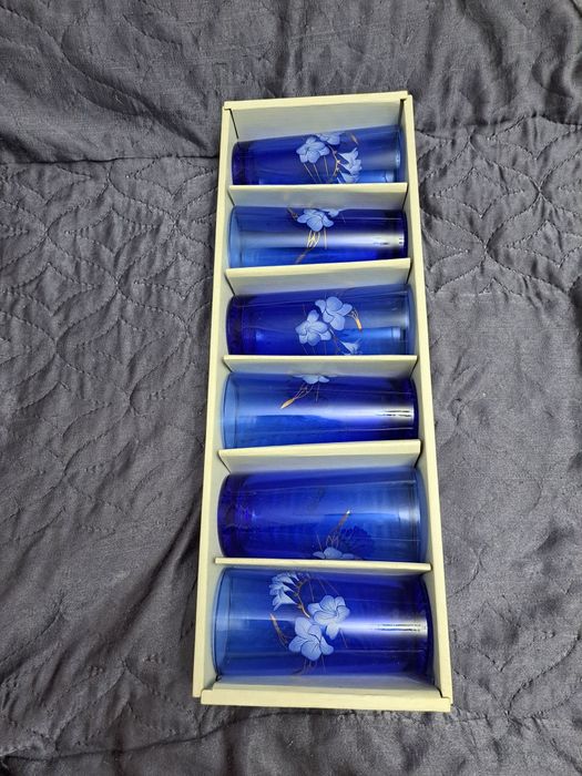 Стаканы (6шт.) и подставка