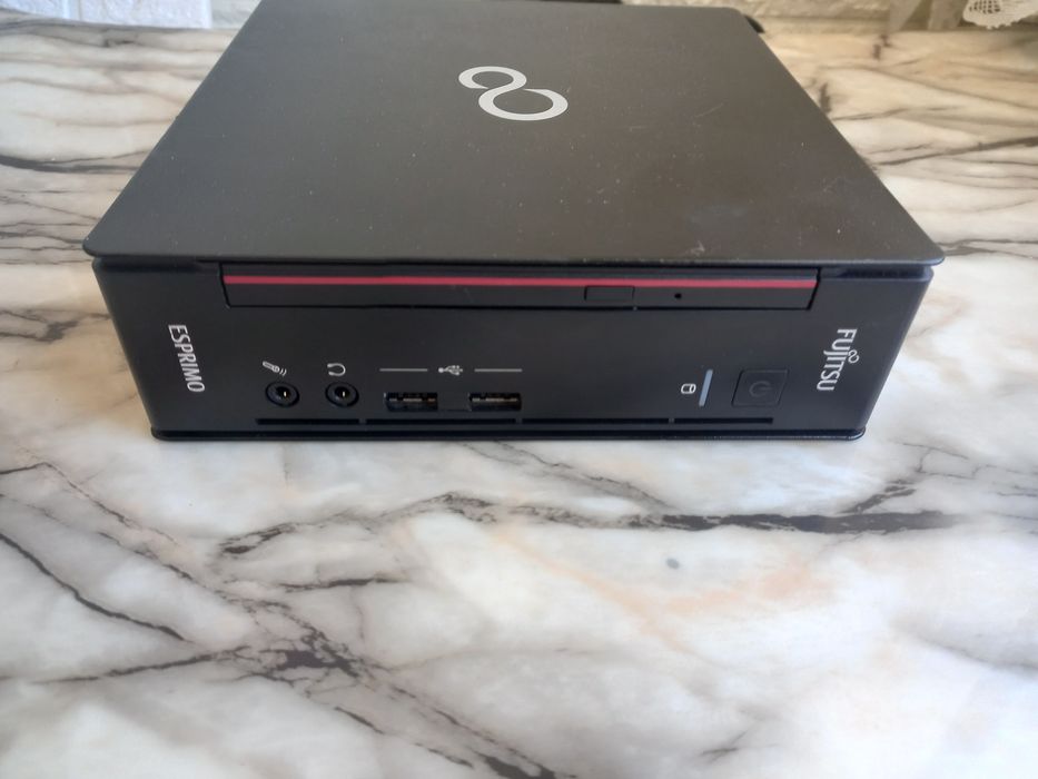 Мини компютър Fujitsu Q556 Intel Core i5-6400T 8gb ssd