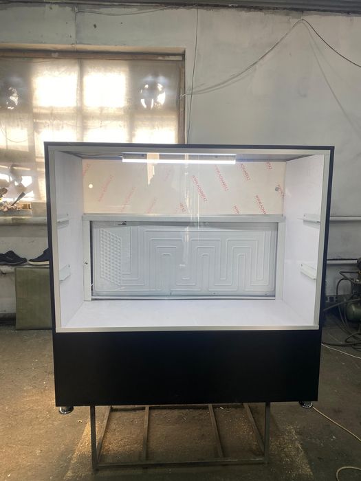 Витринный холодильник