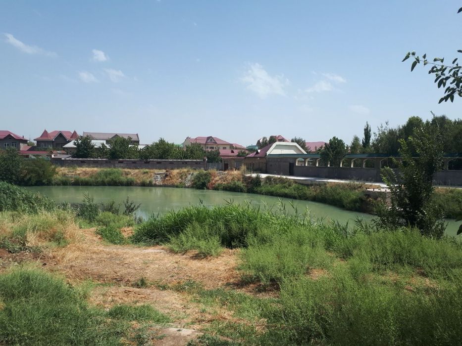 Санпи Угловой участок 12 соток, выходит на Бозсу!