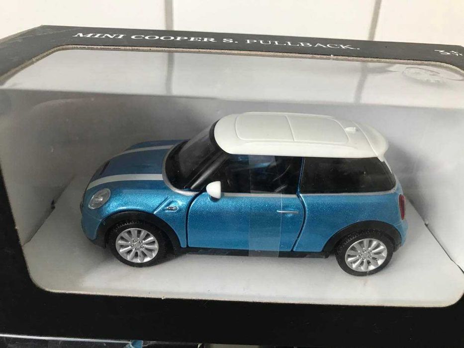 Masinuta 1:36 NEW MINI Cooper firma EAC cu arc
