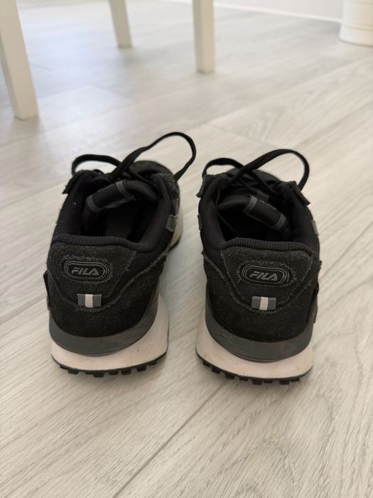 Adidasi Fila  36