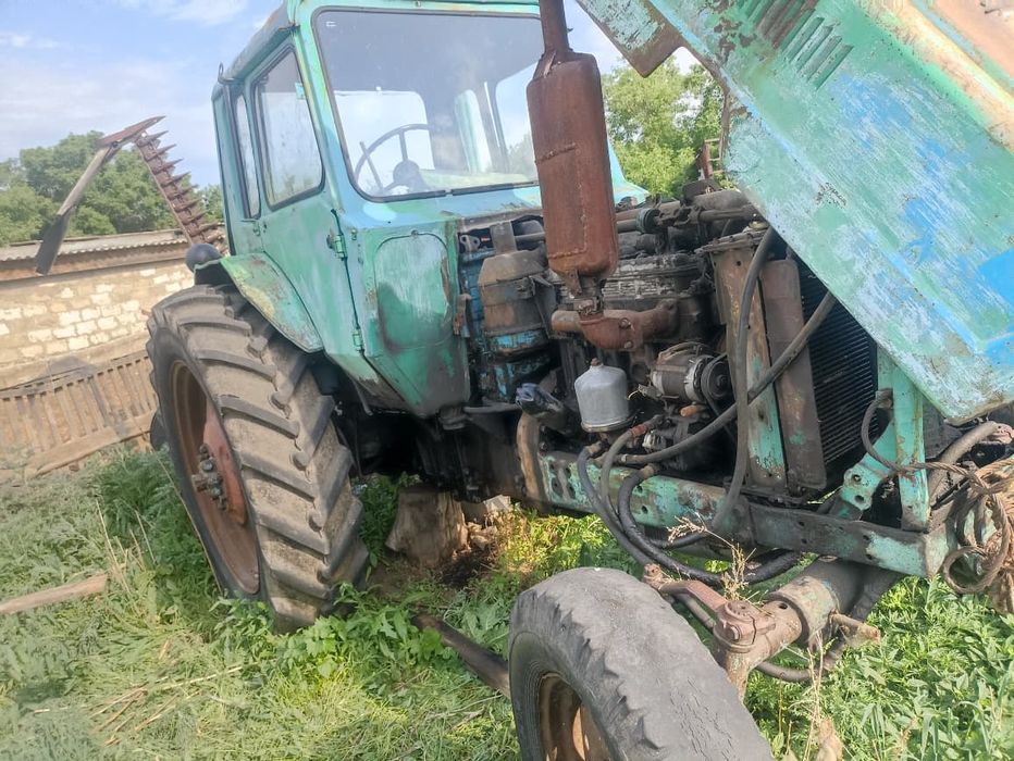 Продам МТЗ 80 с прицепом
