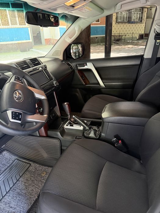 toyota prado 150