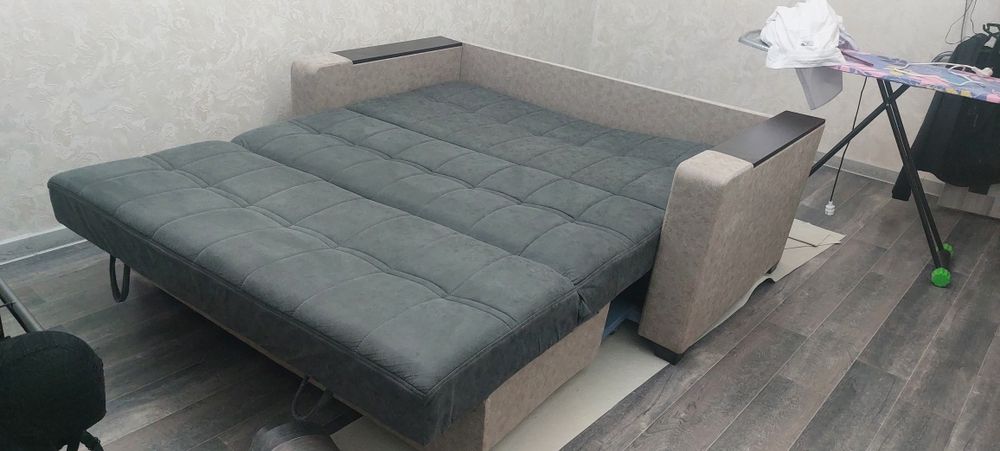 Продаётся мягкий мебель