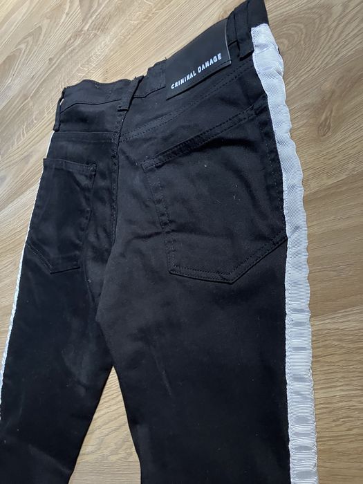 Pantaloni Criminal Damage Barbati white line moda fashion 2023