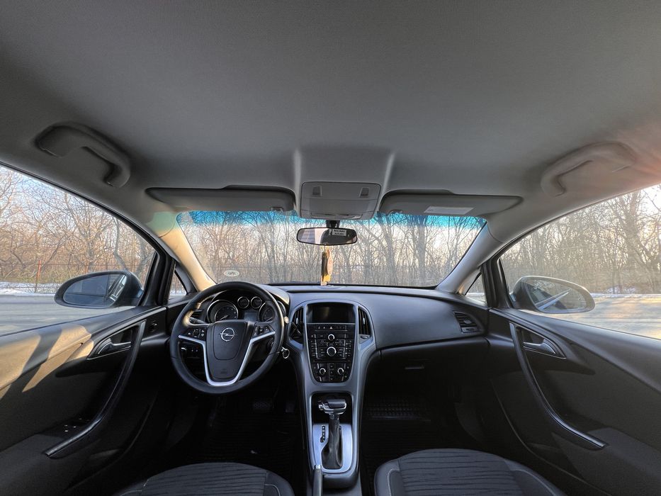 Opel astra 2018 Autoamta Benzina si Gpl