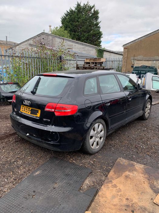 Fata completa/dezmembrari Audi A3 8P 1.9 tdi BLS