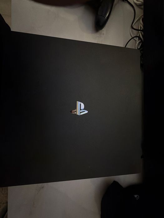 Ps  4 stare ca noua  3 jocr